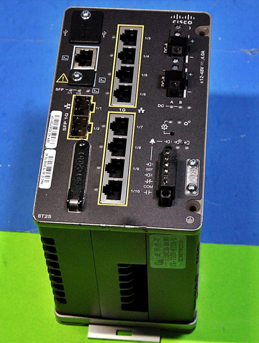 Cisco IE-3300-8T2S-E