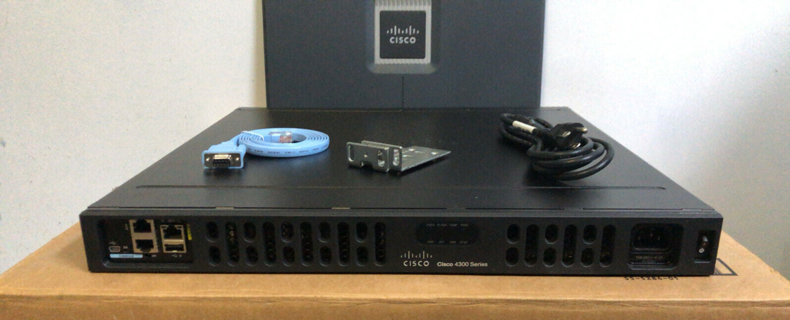 Cisco ISR4331-AXV/K9